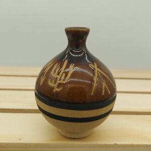 Native American Saguaro Southwest Stoneware Pottery Vase USA